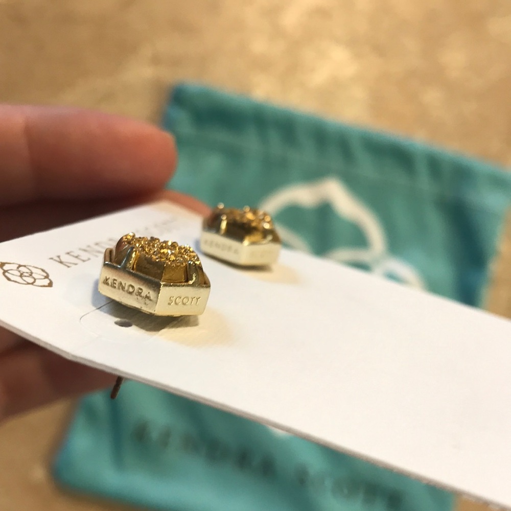 Kendra Scott Gold Drusy studs - Picture 4 of 7